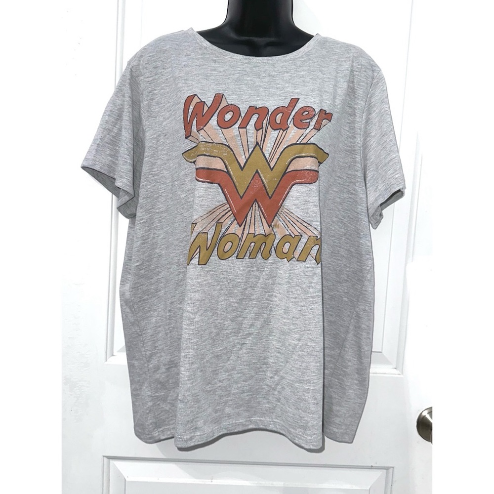 Wonder Woman Grey Short Sleeve Tee